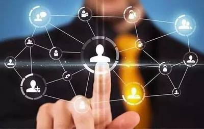 民營經(jīng)濟(jì)通訊專題 小拇指智慧汽車服務(wù)——互聯(lián)網(wǎng)信息服務(wù)的新標(biāo)桿